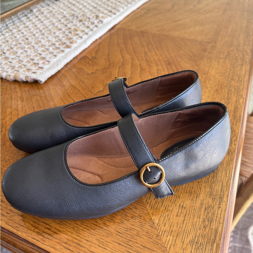 Black Eurosoft Mary Jane Flats
